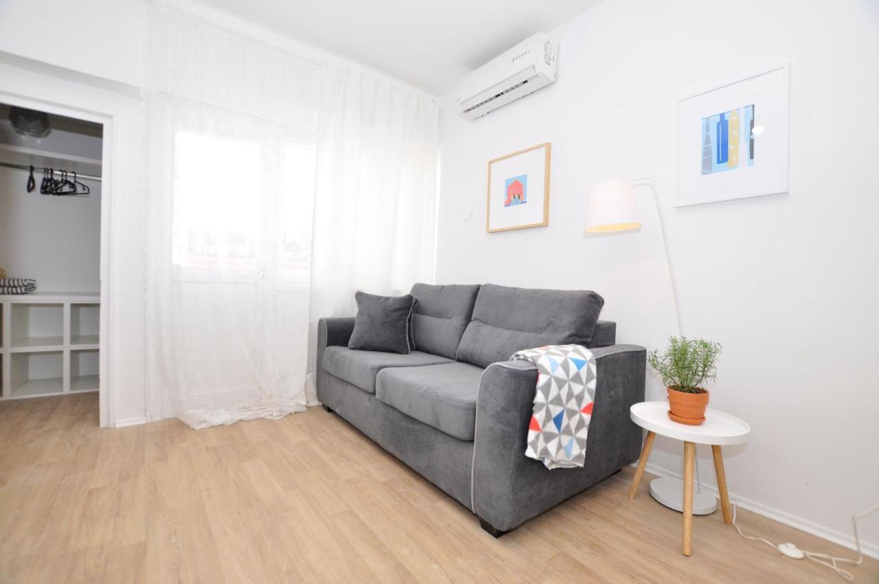 Room & Studio In The Centre Split Exterior foto