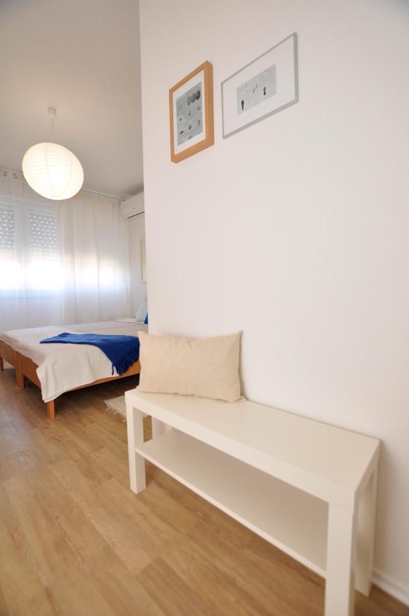 Room & Studio In The Centre Split Exterior foto